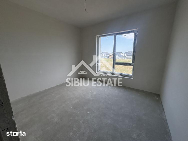 Casă cu 5 camere cu Teren 306 Mp în Central