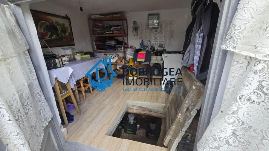 Casă cu 3 camere cu Teren 1975 Mp în Păcii