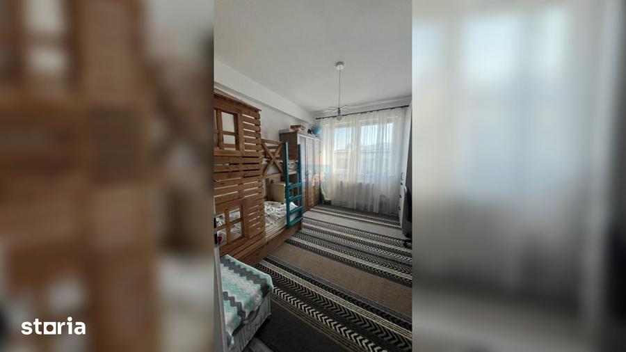 Apartament cu 3 camere decomandat în Câmpului