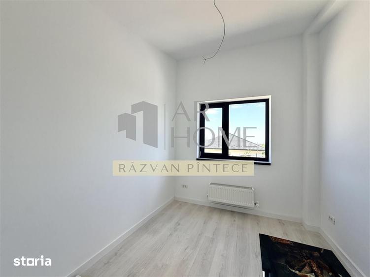 Casă cu 4 camere cu Teren 350 Mp în Păulești