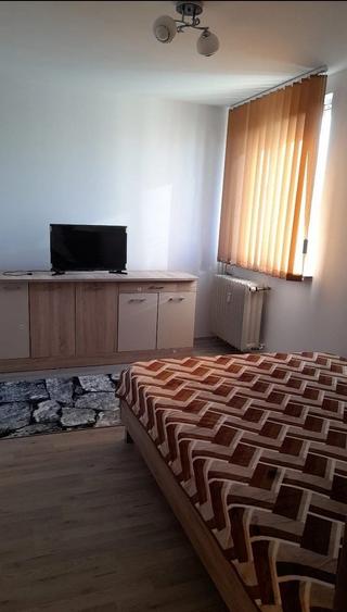 Apartament cu 2 camere decomandat în Alexandru Obregia