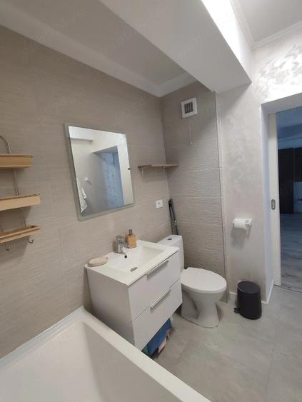 Apartament cu 2 camere semidecomandat în Exterior Vest