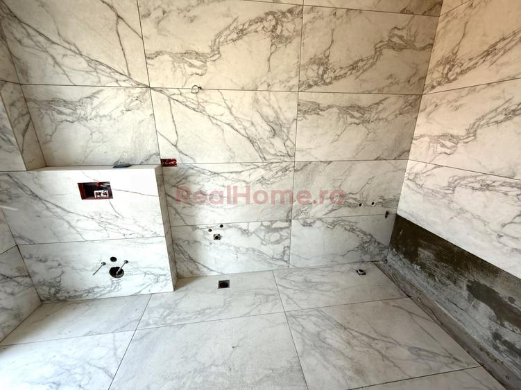 Apartament cu 4 camere decomandat în 1 Decembrie 1918
