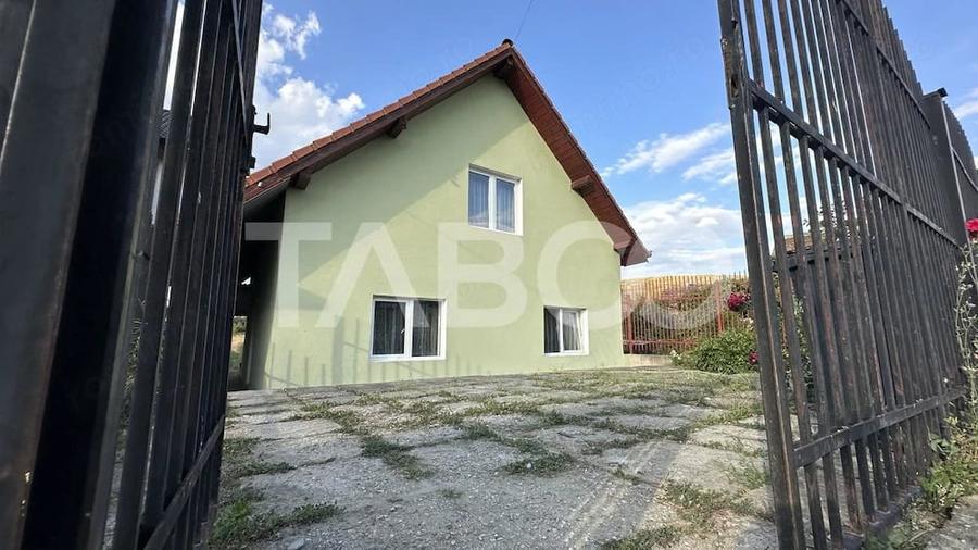 Casa individuala cu intrare de la 2 strazi 4 camere Poplaca Sibiu - 1