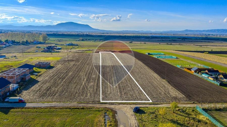 Teren Construcții intravilan de 8900 mp, în Sânpetru
