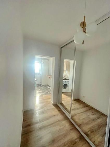 Apartament cu 2 camere decomandat, mobilat în