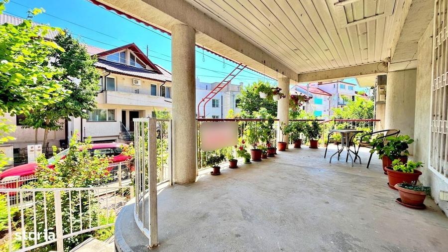 Casă cu 4 camere în Central