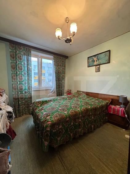 Apartament cu 3 camere decomandat, mobilat în Mărgeanului