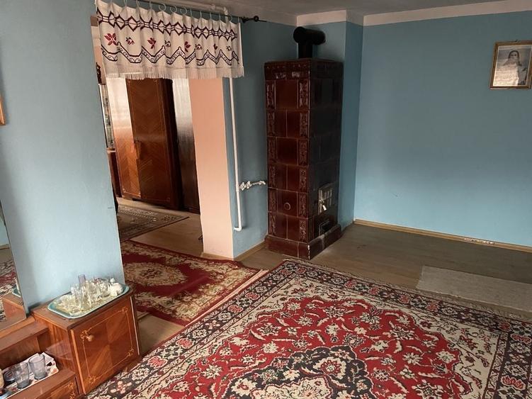 Casă cu 4 camere în Exterior Vest