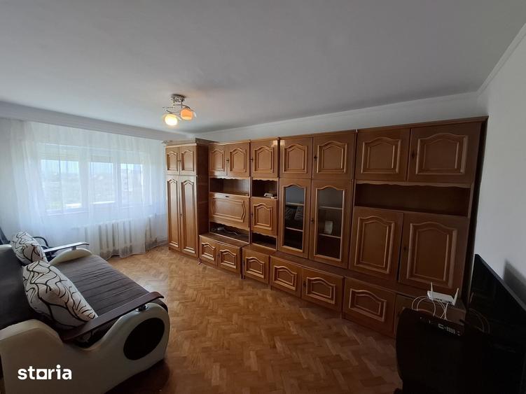 Apartament cu 2 camere decomandat în Viile Noi