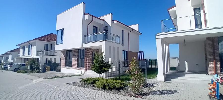 Casă cu 5 camere cu Canalizare în Mogoșoaia