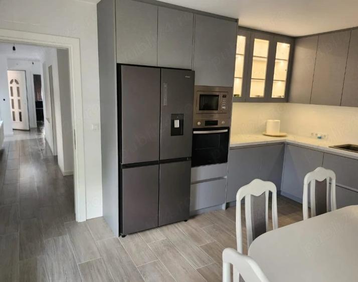 Casă cu Teren 1200 Mp în Nepos
