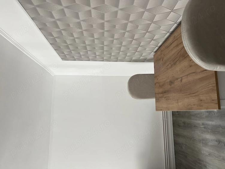 Apartament cu 3 camere decomandat în Exterior Vest