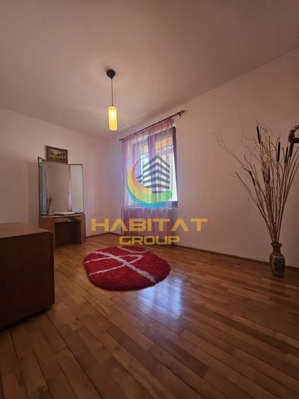 Casă individuală cu 5 camere cu Canalizare în Central