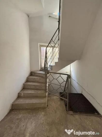 Spațiu comercial, de 464 mp, în Central