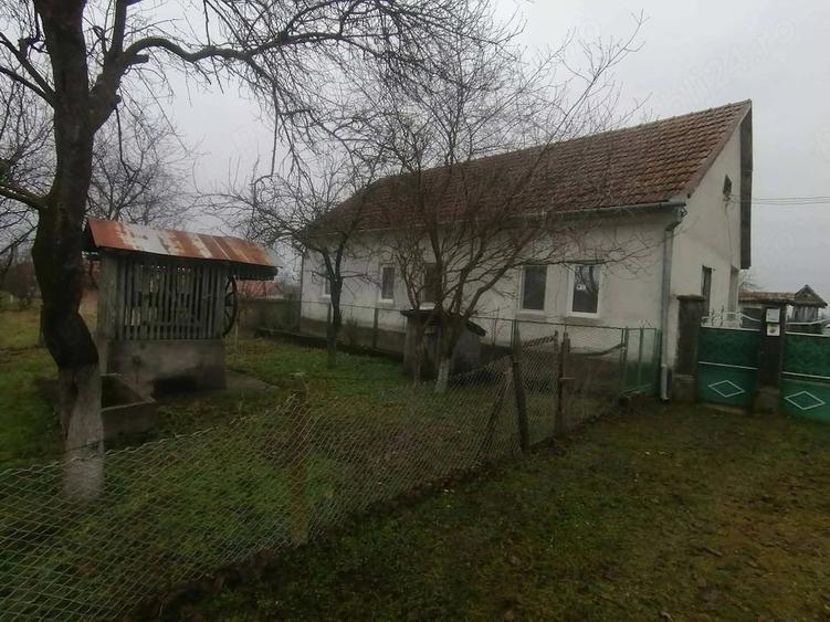 Casă cu 3 camere cu Teren 3100 Mp în Birchiș