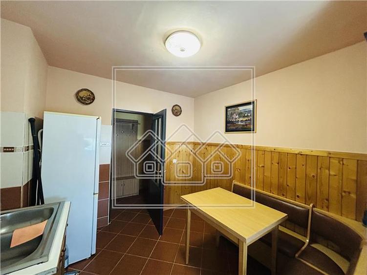 Ap decomandat, 3 camere, 2 balcoane - Zona Turnisor - 5