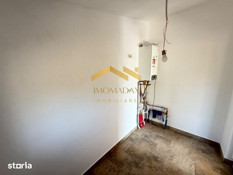 Casă cu 4 camere cu Teren 400 Mp în Sânmihaiu Român