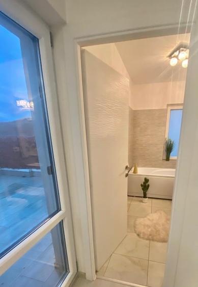 Apartament cu 2 camere decomandat, mobilat în Bucium