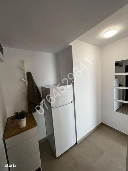 Apartament cu 2 camere semidecomandat, mobilat în Grivița