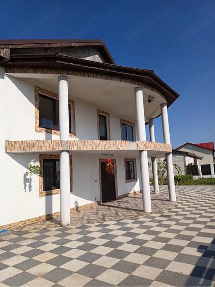 Casă cu Teren 700 Mp în Central