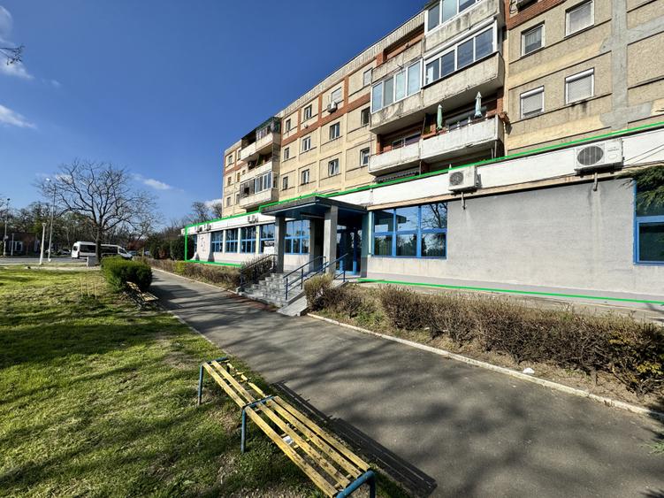 Spațiu comercial, de 561 mp, în Complex Studențesc