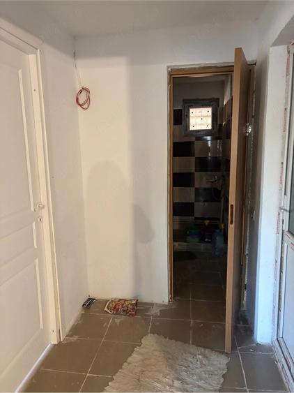 Casă cu Teren 1000 Mp în Leamna de Sus