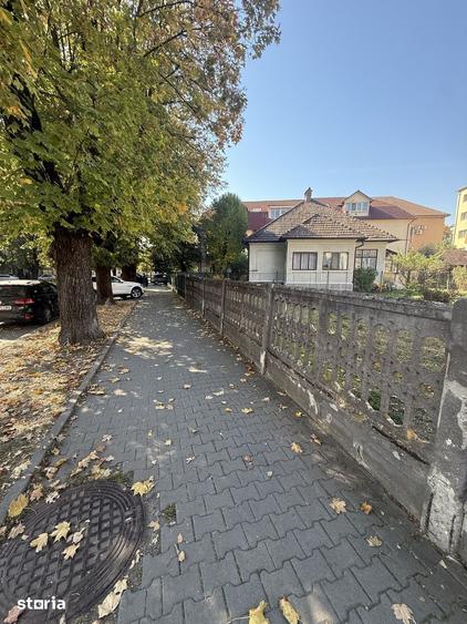 Teren de 500 mp, în Decebal