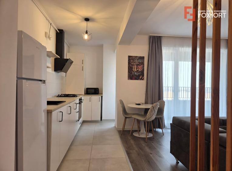 Apartament cu 2 camere semidecomandat, mobilat în Circumvalațiunii