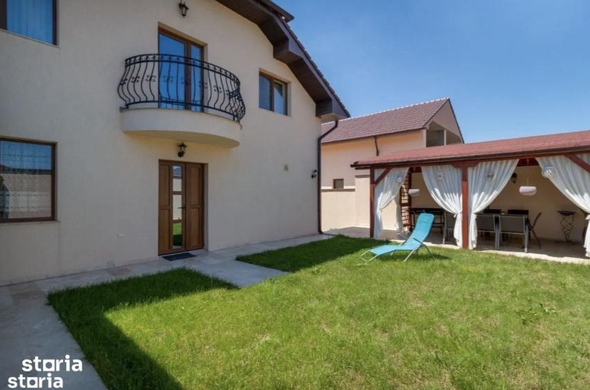 Casă cu 4 camere cu Teren 400 Mp în Sânmartin