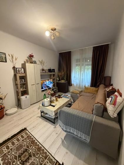 Apartament cu 2 camere nedecomandat, mobilat în Boldești-Scăeni