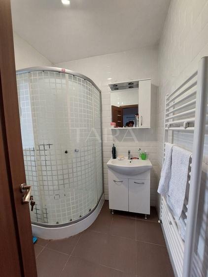 Casă individuală cu 3 camere cu Canalizare în Sânnicoară
