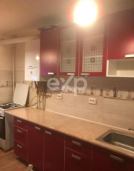 Apartament cu 3 camere decomandat, mobilat în Zorilor