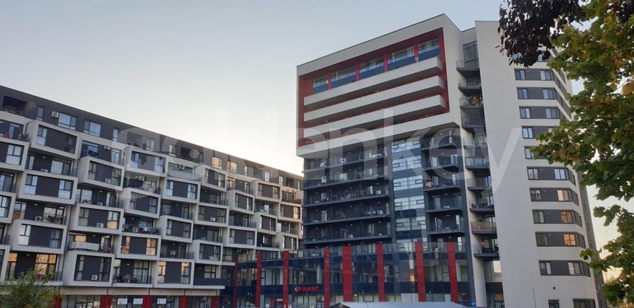 Spațiu comercial, de 3,265 mp, în Central