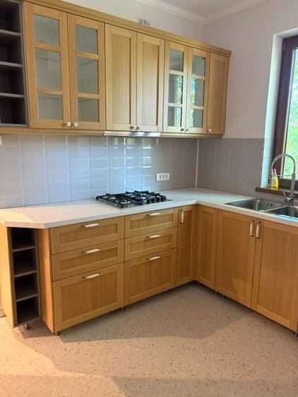 Apartament cu 3 camere semidecomandat în Foișorul de Foc