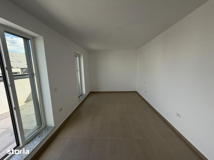 Apartament cu 2 camere în Tractorul