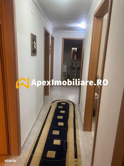 Apartament cu 3 camere decomandat în Doamna Ghica