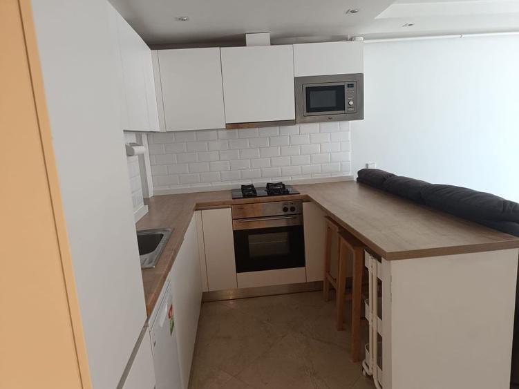 Apartament cu 2 camere semidecomandat în Central
