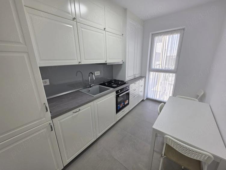 Apartament cu 2 camere decomandat în Lipovei