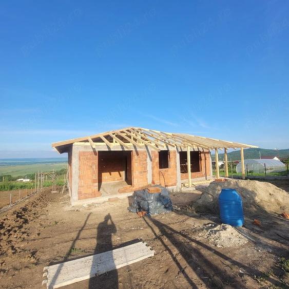 Casă cu 2 camere cu Teren 650 Mp în Chicerea