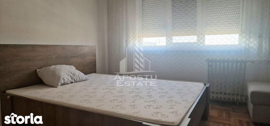 Apartament cu 3 camere decomandat în 6 Vânători