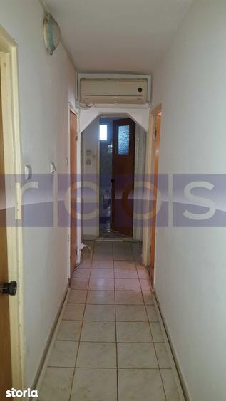 Apartament cu 3 camere decomandat, mobilat în Dristor
