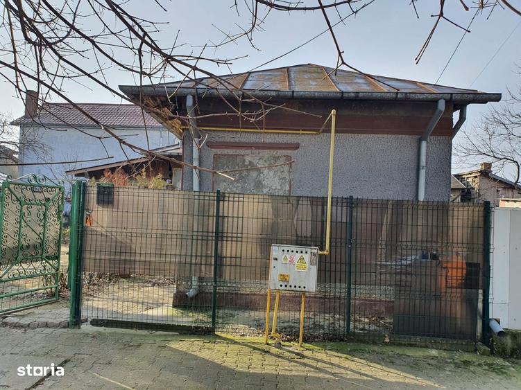 Casă cu 3 camere cu Teren 326 Mp în Central