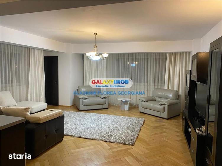Apartament cu 3 camere, mobilat în Central