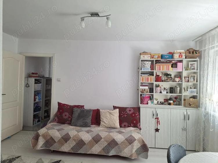Apartament cu 2 camere nedecomandat în Șagului