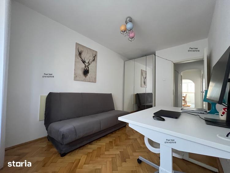Apartament cu 3 camere, mobilat în Central