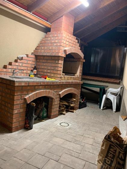 Casă individuală cu 5 camere cu Teren 176 Mp în Sărari