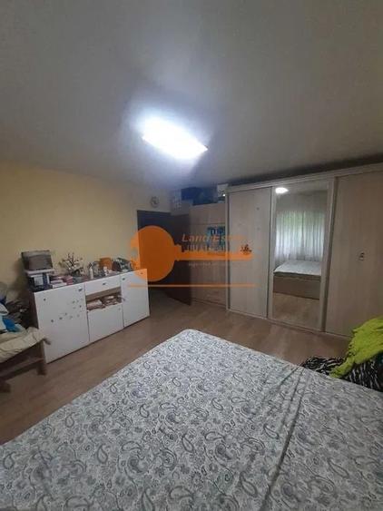 Apartament cu 2 camere decomandat în Obor