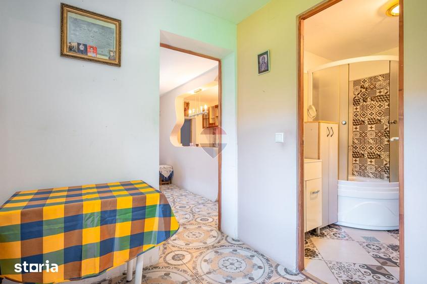 Casă cu 2 camere cu Teren 931 Mp în Șinca