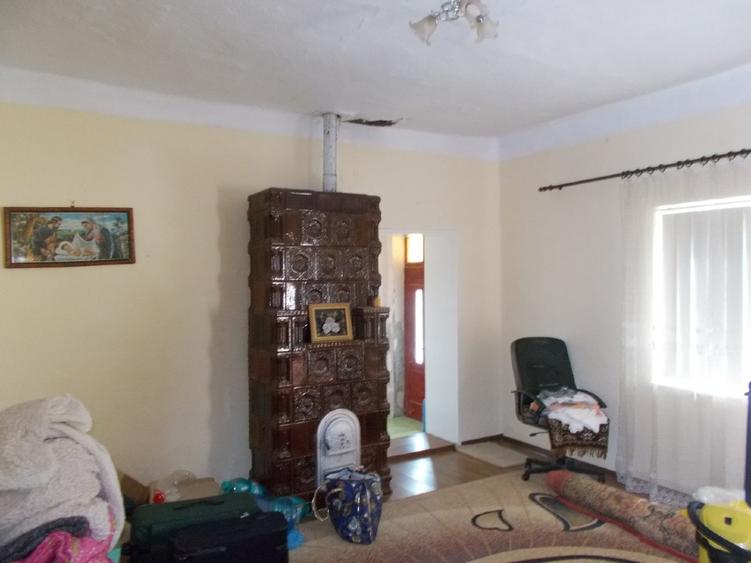 Casă individuală cu 5 camere cu Teren 2788 Mp în Covaci